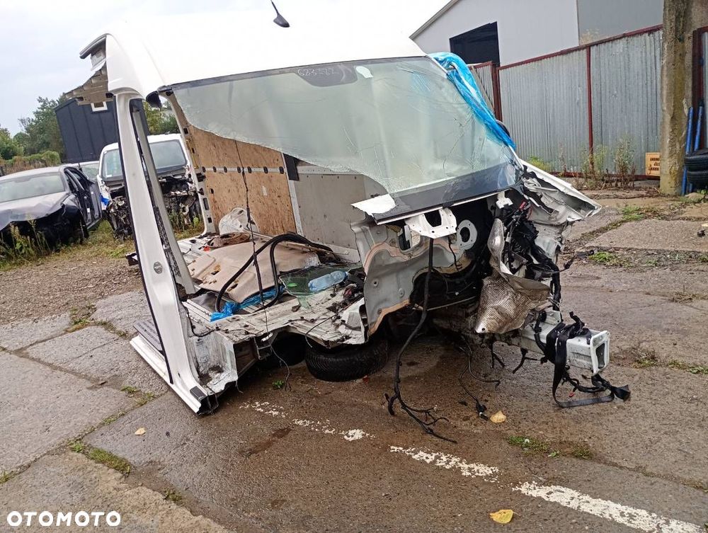 KAROSERIA ĆWIARTKA BŁOTNIK TYŁ LEWY - 999.00 PLN - MAN TGE Autobus 2017 - 2022 2.0 TDI 130 kW - 5