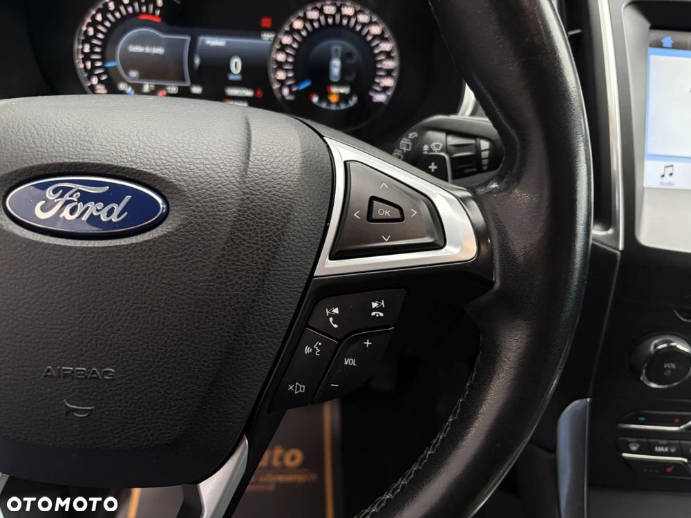 Ford S-Max - 24
