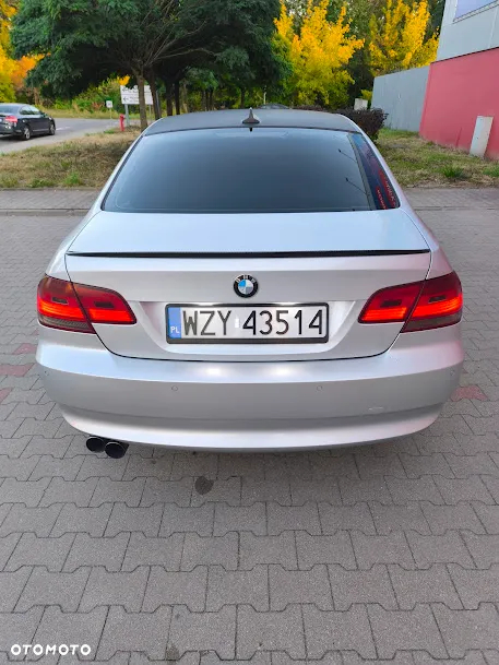 BMW Seria 3 330d Coupe - 9