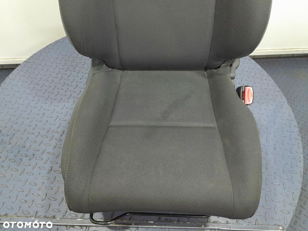 RENAULT MEGANE III LIFT HB 3D FOTEL PRZÓD PRZEDNI PRAWY PASAŻERA - 2