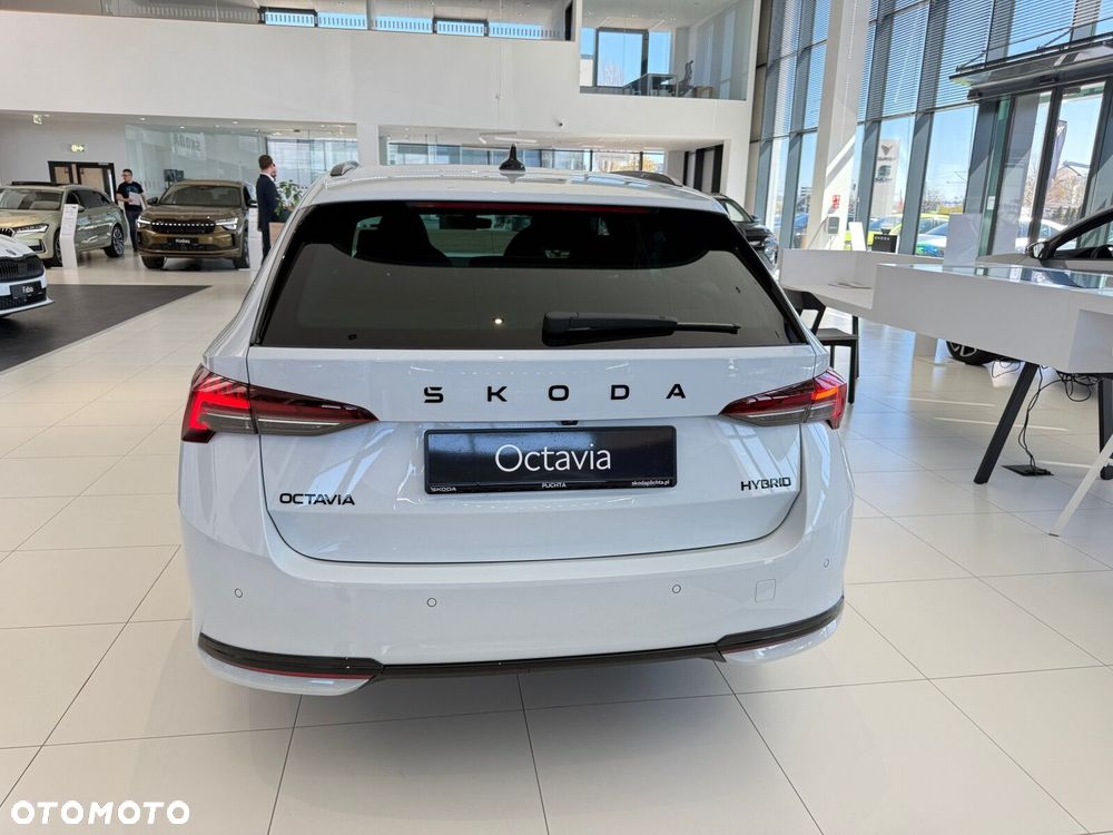 Skoda Octavia 1.5 TSI mHEV Sportline DSG - 7