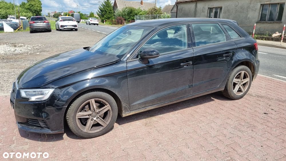 Audi A3 Sportback 1.6 TDI - 14