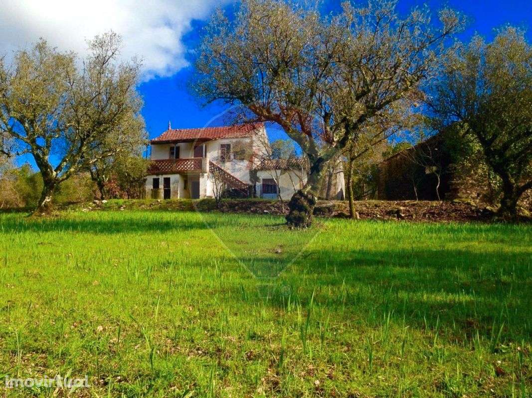 Moradia T4 para venda - Grande imagem: 2/11