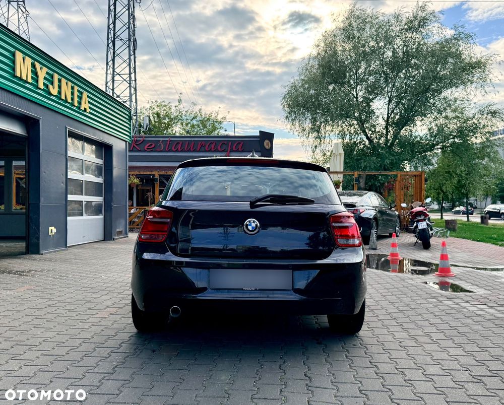 BMW Seria 1 116d - 4