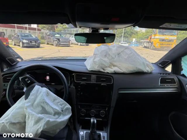 Volkswagen Golf GTI (BlueMotion Technology) DSG Performance - 5