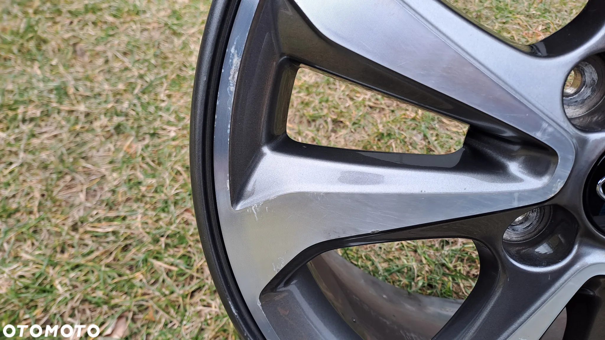 Felga Aluminiowa 15 Hyundai i10 4x100 ET 47 52910-C8800 - 4