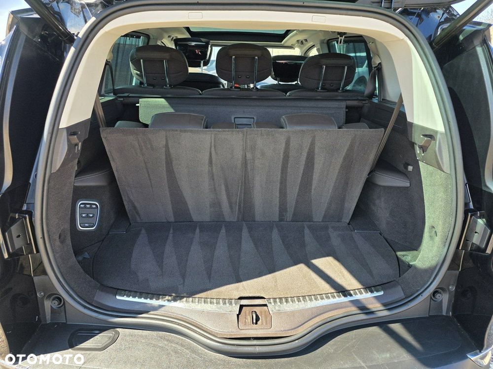 Renault Espace 1.6 dCi Energy Initiale Paris EDC 7os - 9