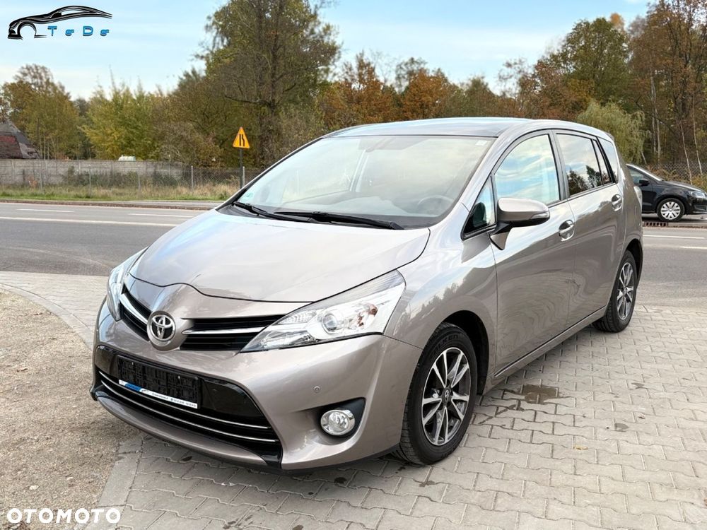 Toyota Verso 1.6 D-4D Prestige - 6