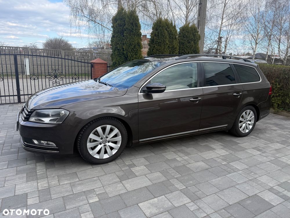 Volkswagen Passat - 4