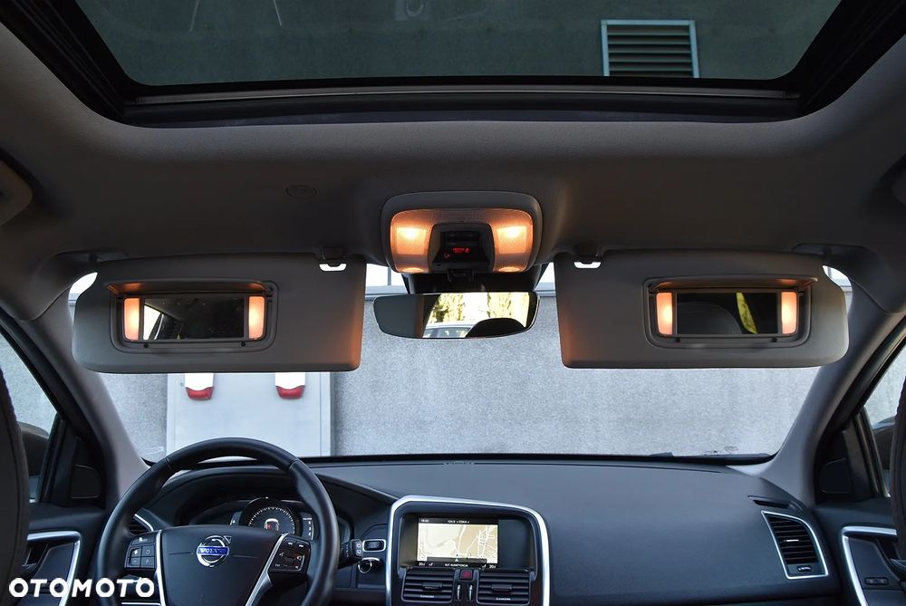 Volvo XC 60 D4 Geartronic Summum - 26