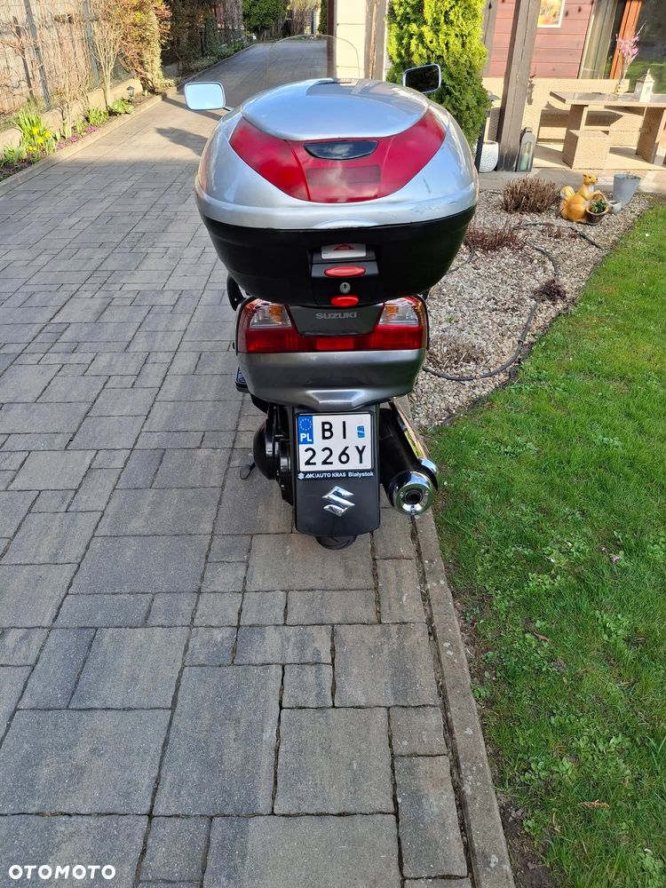 Suzuki Burgman - 8