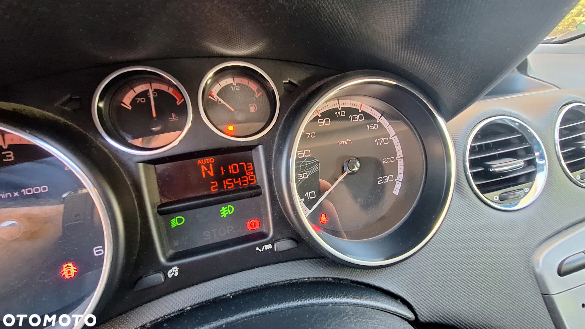 Peugeot 308 HDi FAP 110 EGS6 Platinum - 21