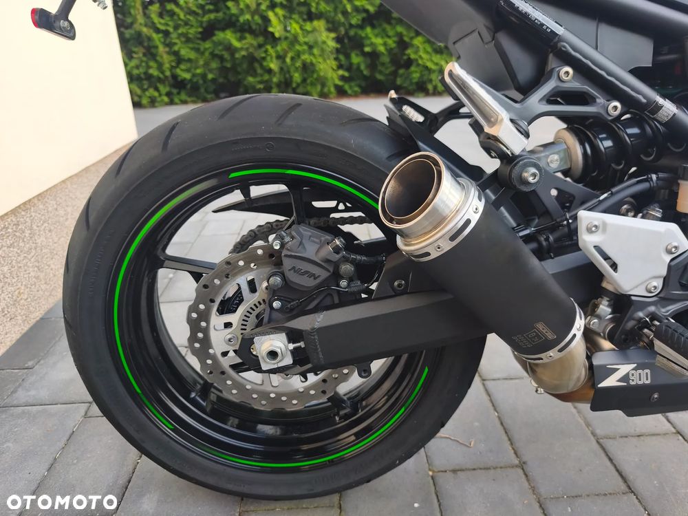 Kawasaki Z 900 - 16