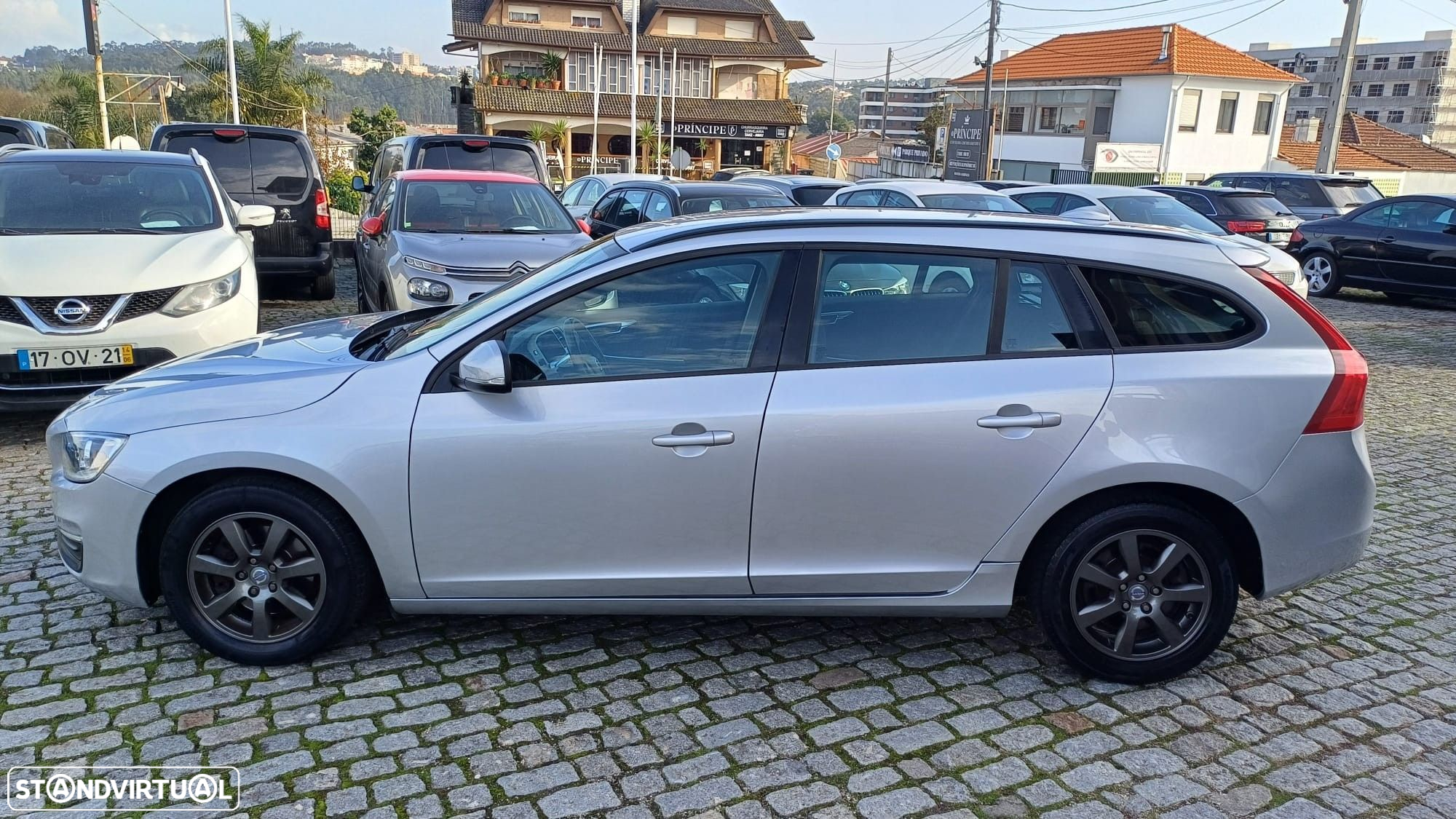 Volvo V60 2.0 D4 Kinetic - 7