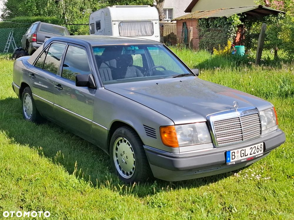 Mercedes-Benz W124 (1984-1993) - 2