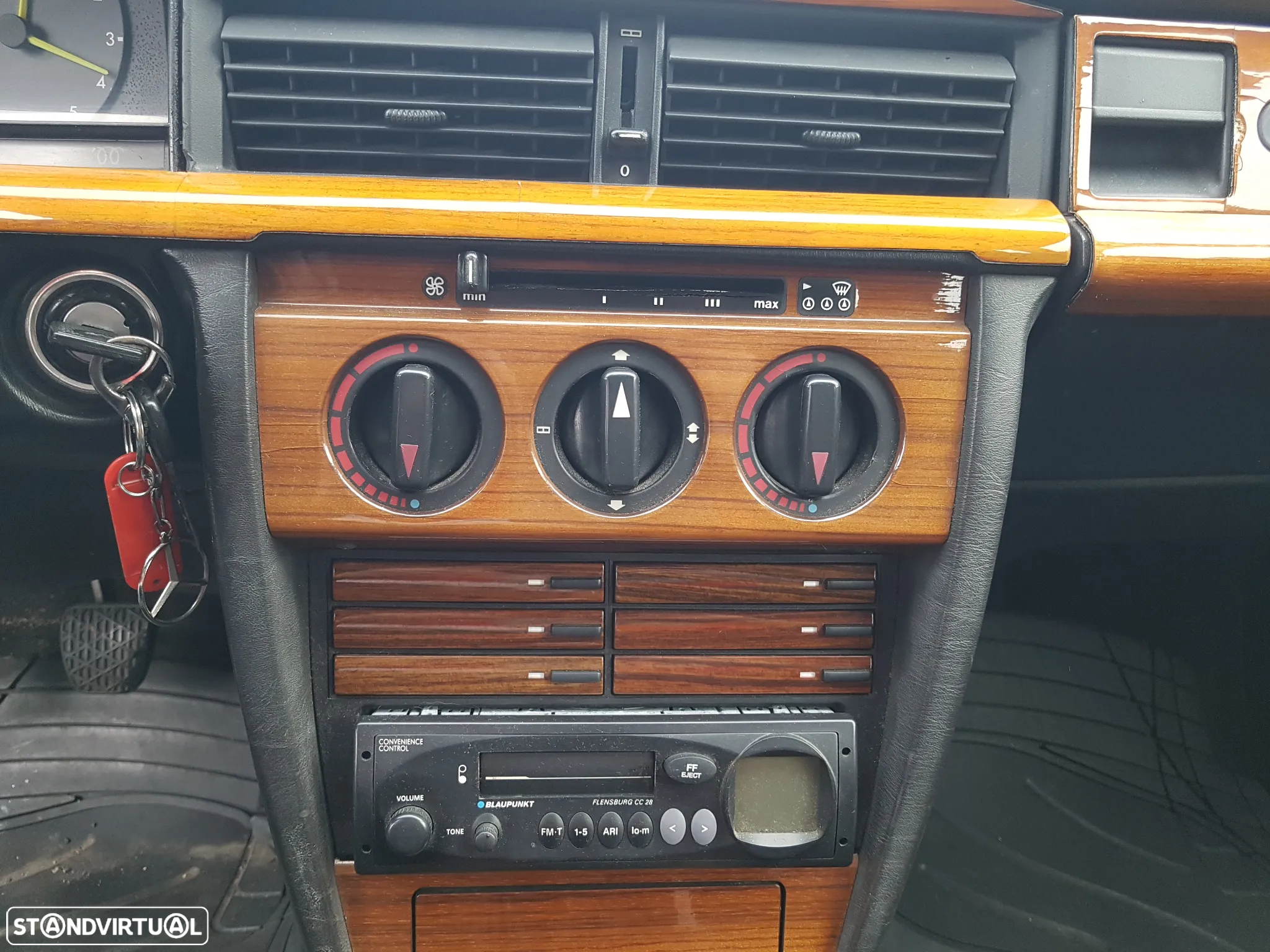 Mercedes-Benz 190 D 2.0 - 13