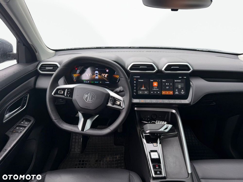MG ZS Hybrid+ - 4