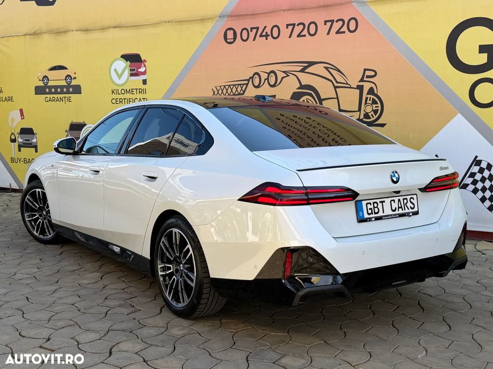 BMW Seria 5 520i Aut. M Sport Edition - 7