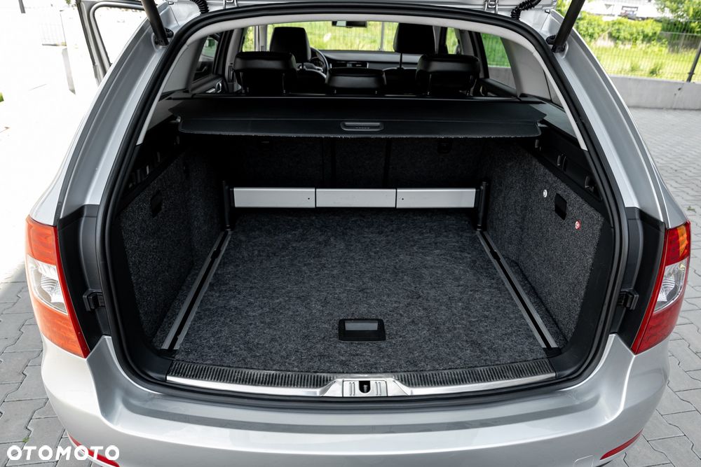 Skoda Superb 2.0 TDI Green tec 4x4 DSG Elegance - 39
