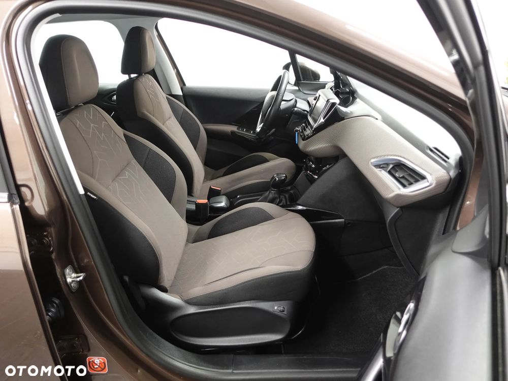 Peugeot 2008 PureTech 82 Active - 24