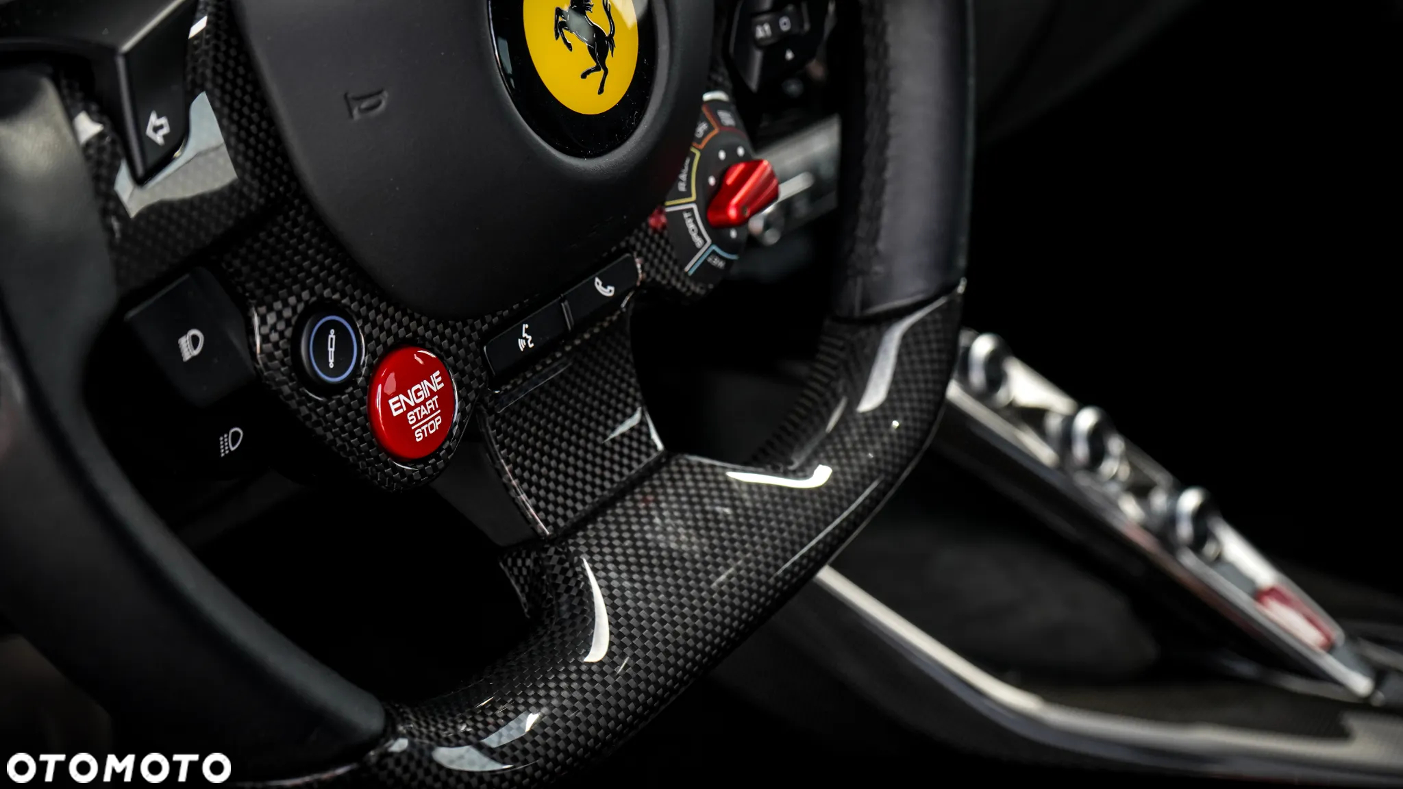 Ferrari 812 Superfast - 27