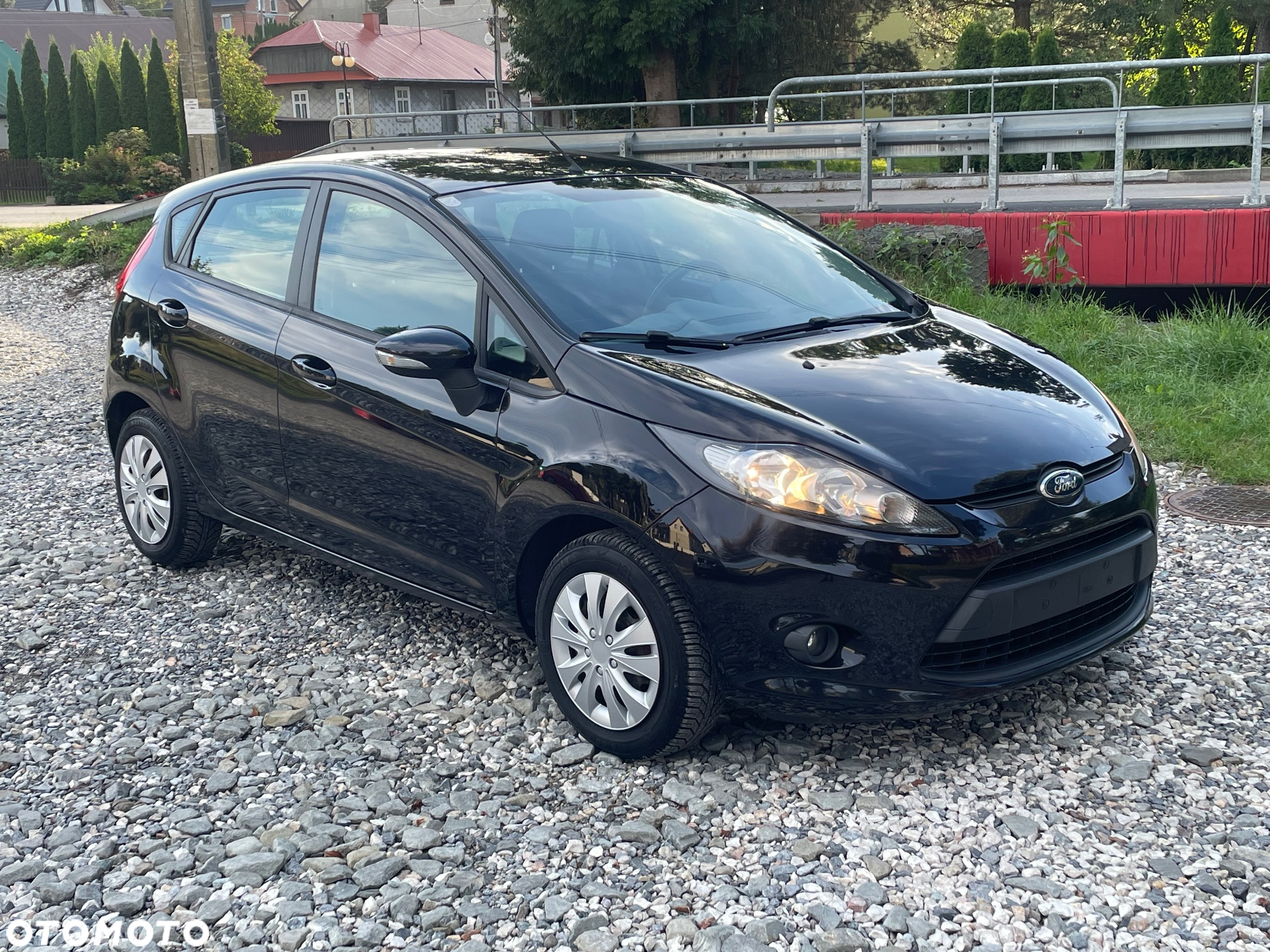 Ford Fiesta 1.25 Ambiente EU5 - 13