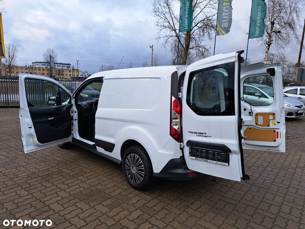 Ford Transit Connect - 15