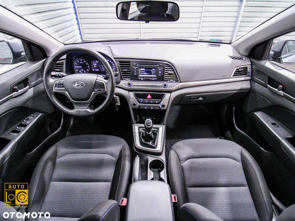Hyundai Elantra 1.6 Comfort - 5