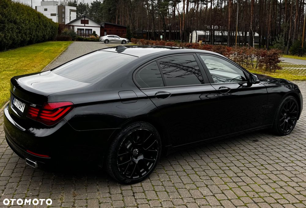 BMW Seria 7 740d Edition Exclusive - 7