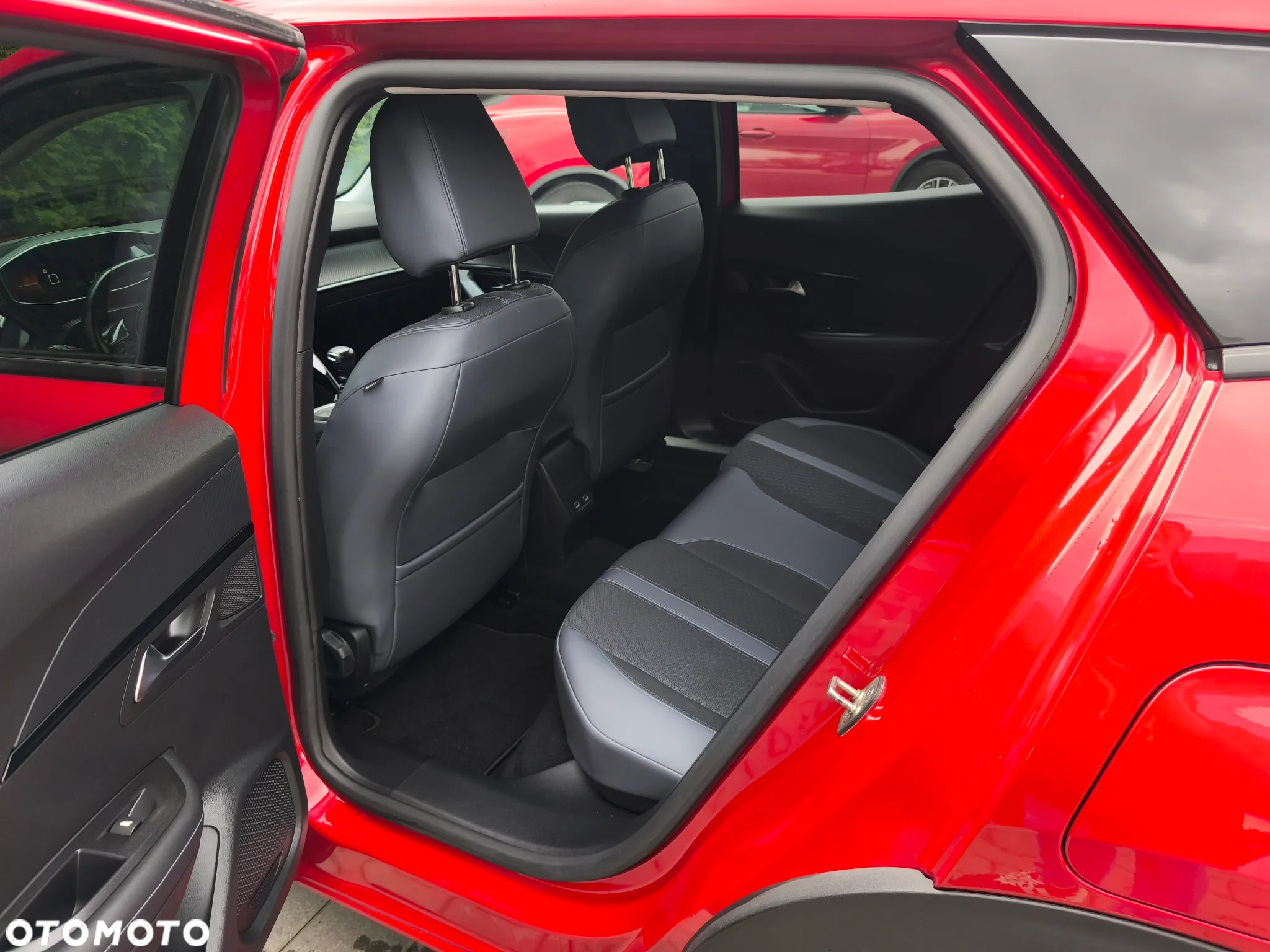 Peugeot 2008 - 13