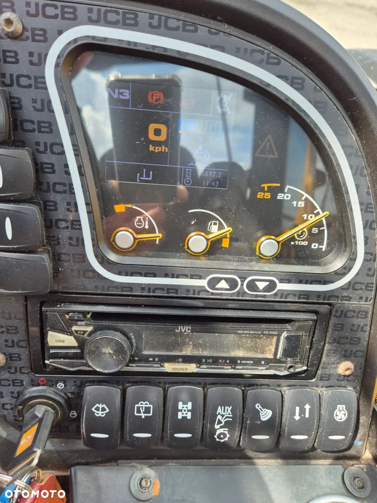 JCB 526-56 AGRIPLUS - 18