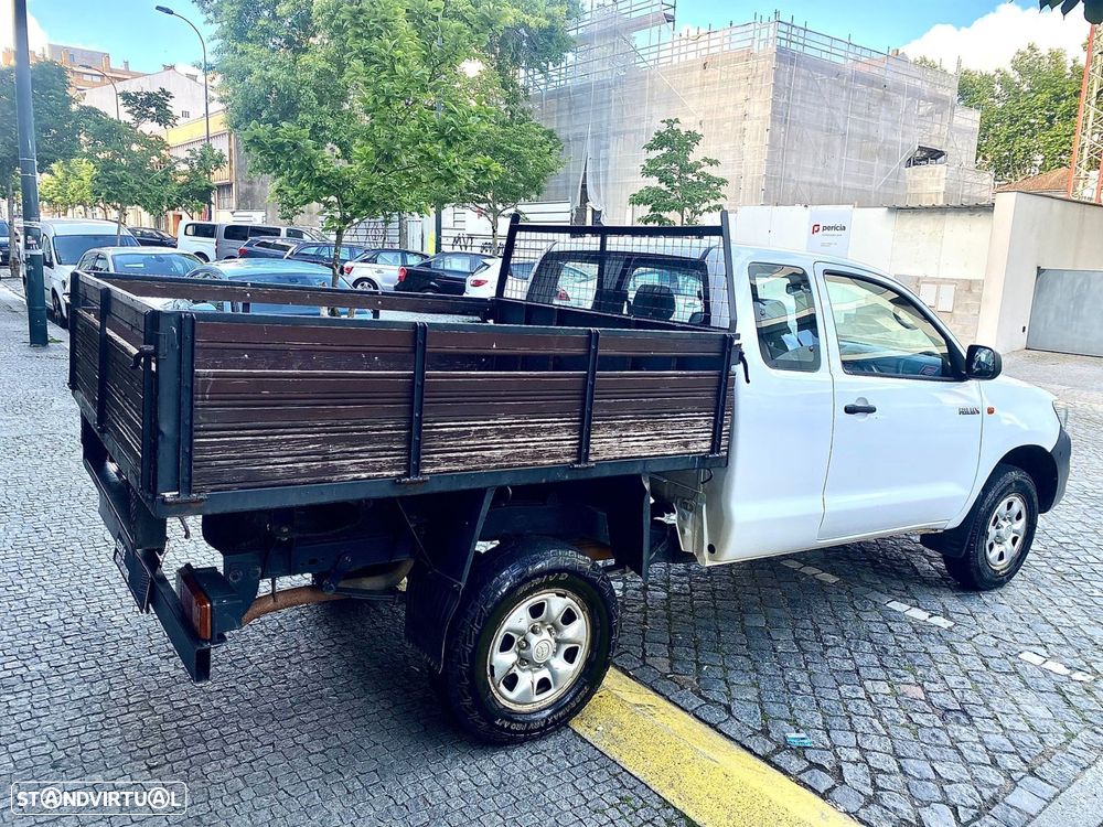 Toyota Hilux 2.5 D-4D 2WD CE - 5
