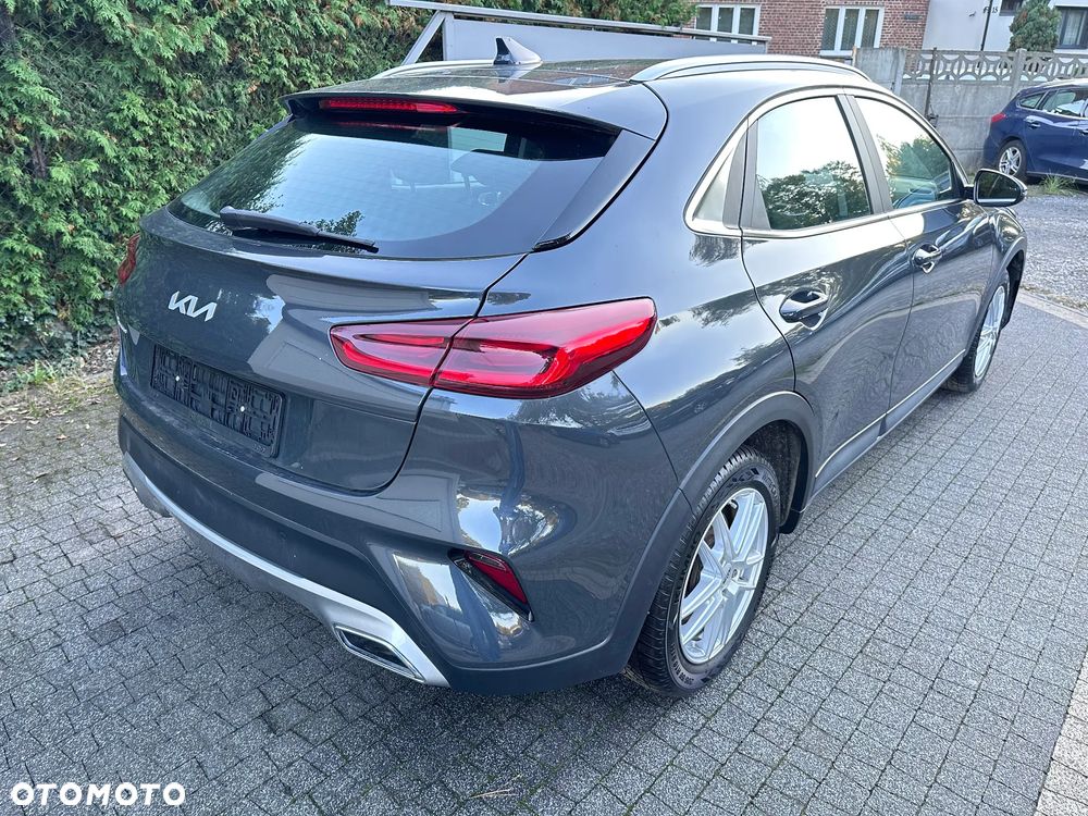 Kia XCeed - 4