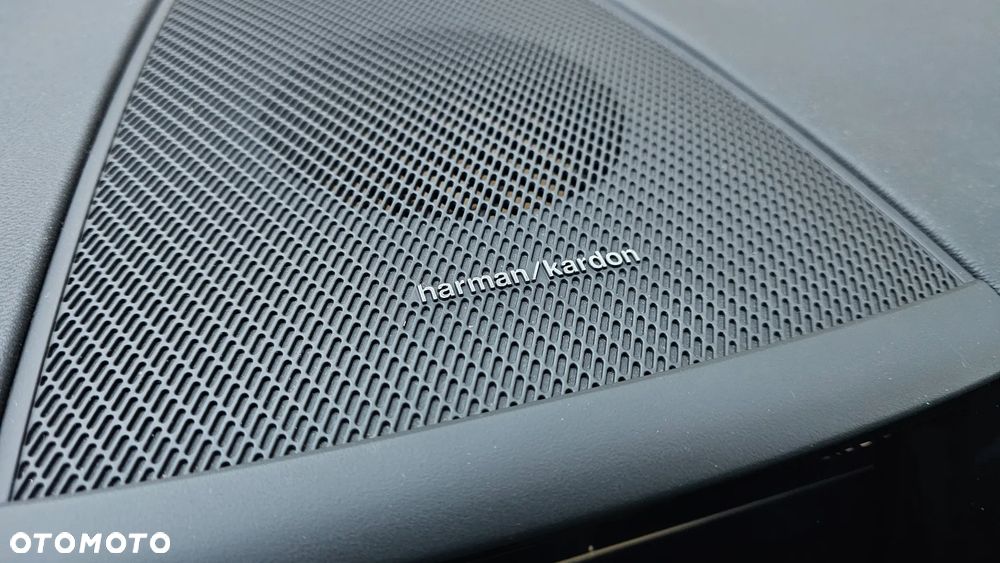 Volvo XC 60 D4 R-Design - 11