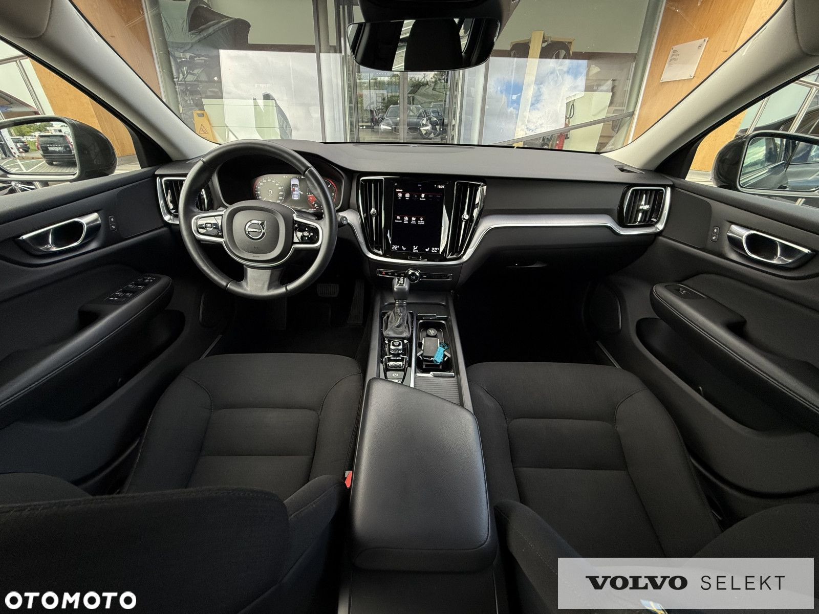 Volvo V60 Cross Country - 27