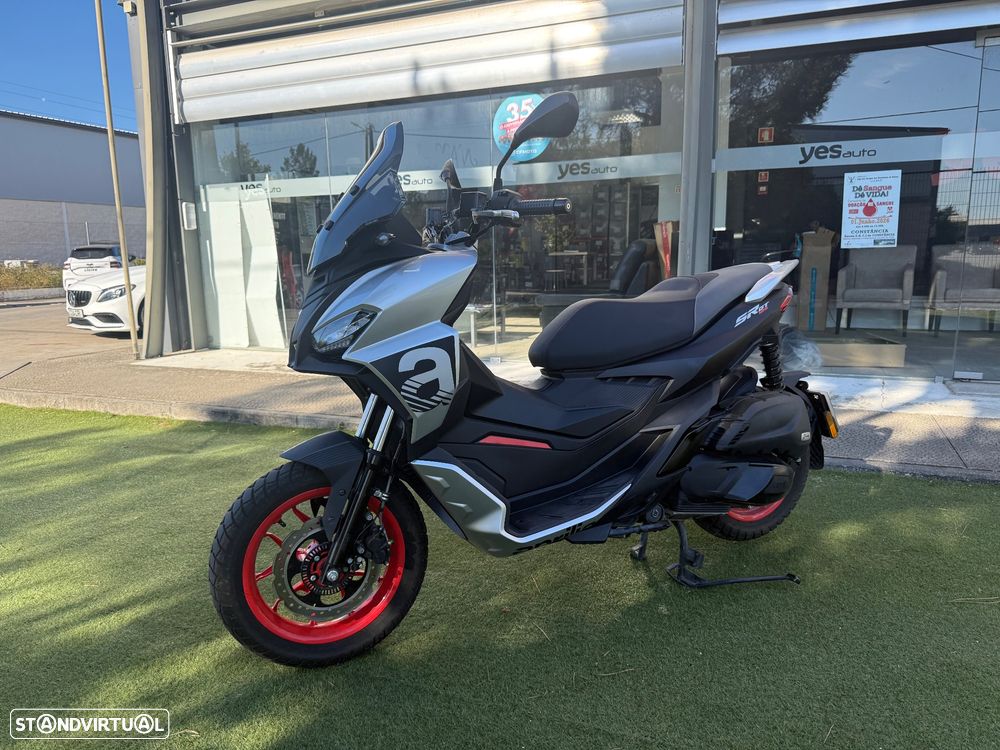 Aprilia SR GT 125 - 2