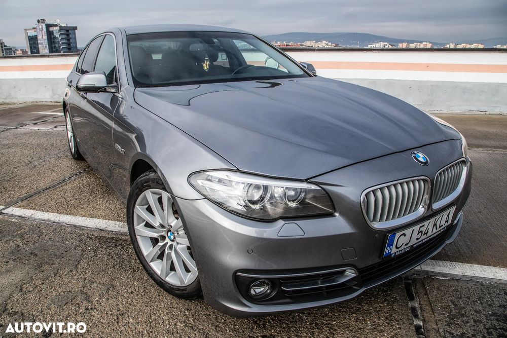 BMW Seria 5 520d Aut. Luxury Line - 1