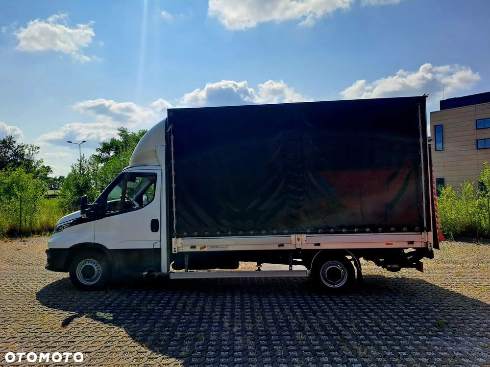 Iveco Daily | Plandeka + Winda 750kg | Gwarancja 12mc |  3.0l 180KM | Full Led |  Krajowy | 8 EP | Firanka | - 8