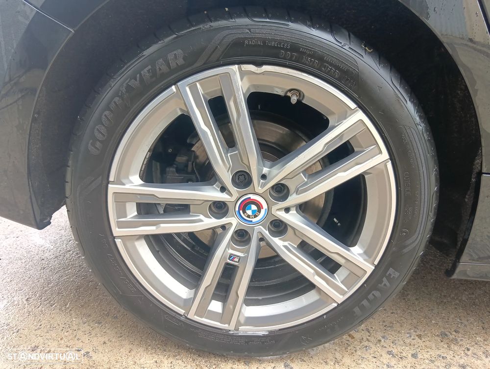 BMW 116 d Pack Desportivo M Auto - 12