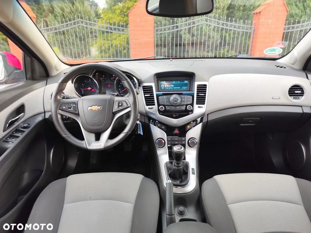 Chevrolet Cruze 1.8 LT - 8