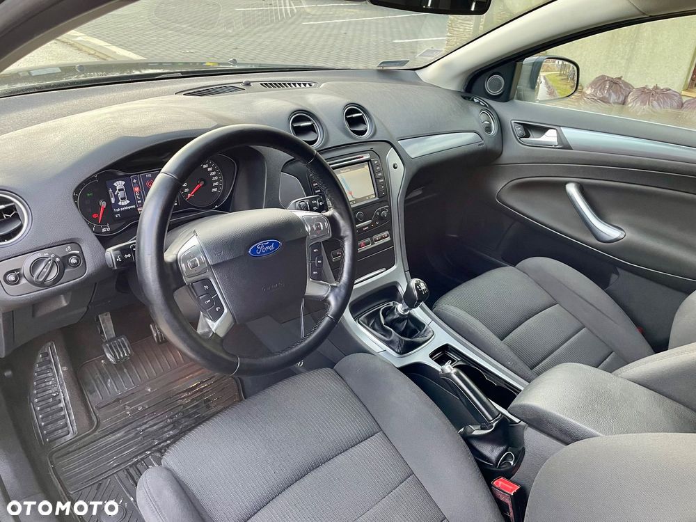 Ford Mondeo 2.0 TDCi Platinium X Plus (Titanium) - 4