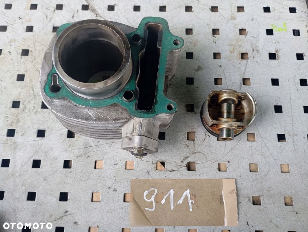 Cylinder tłok Peugeot Tweet 125 10- - 2