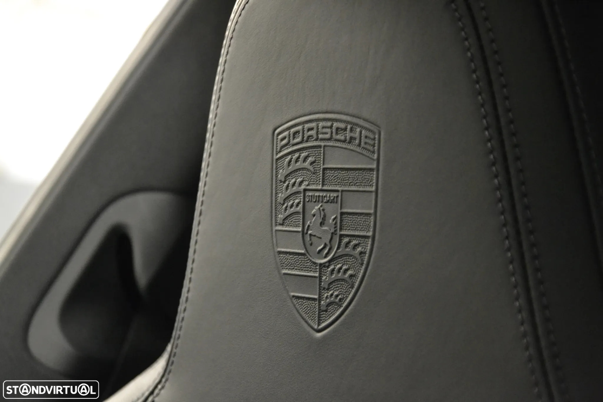 Porsche 911 (992) Carrera 4 GTS PDK - 41