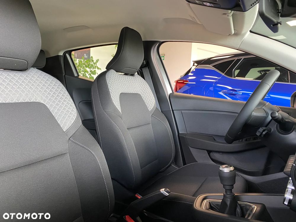Mitsubishi Colt 1.0T Invite - 10