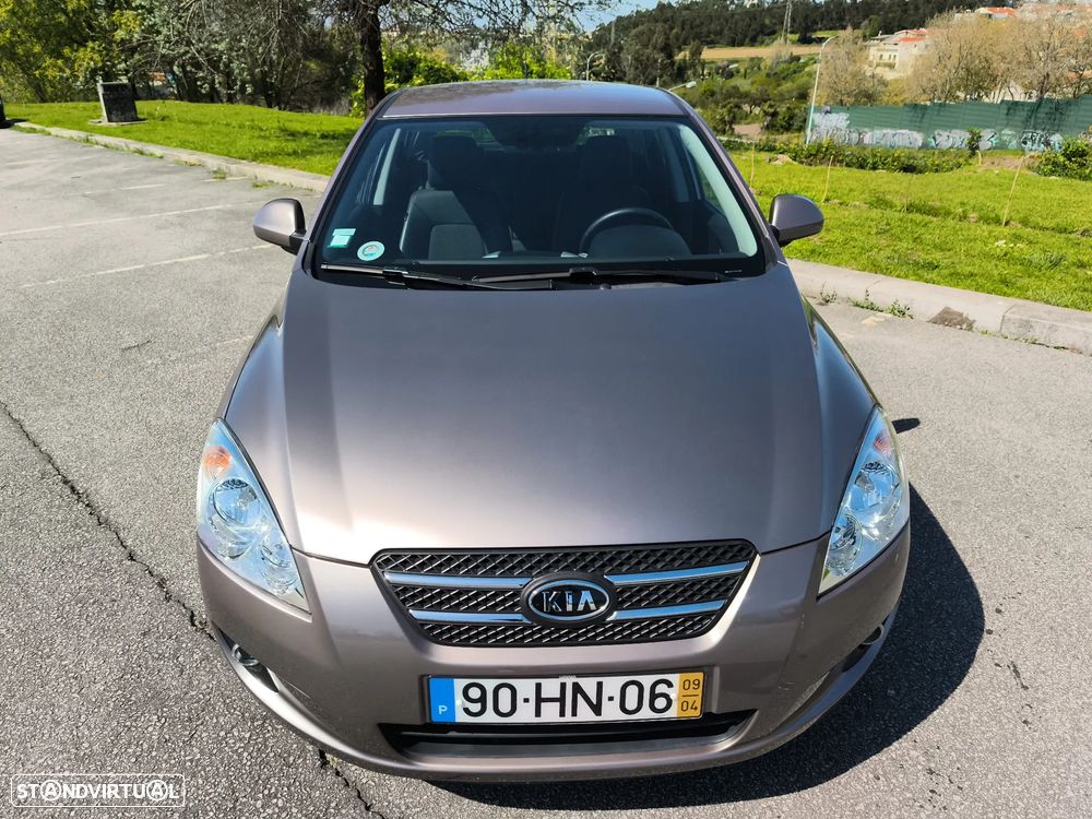 Kia Ceed 1.4 CVVT EX ISG - 23