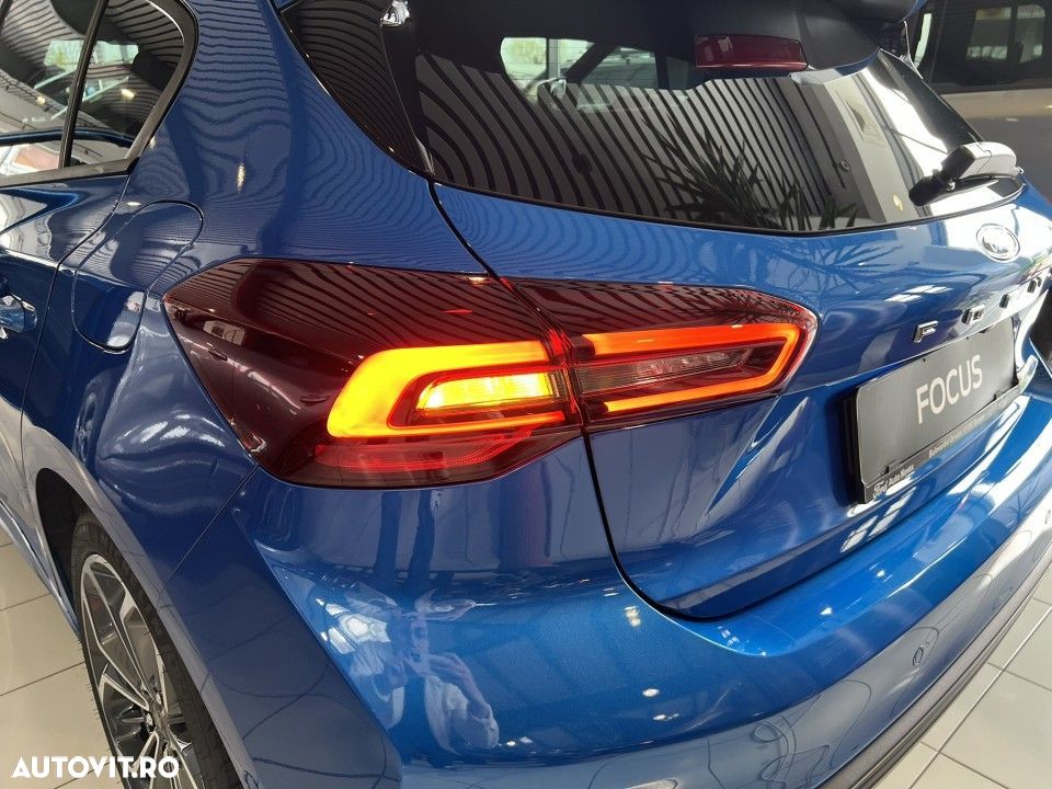 Ford Focus - 8