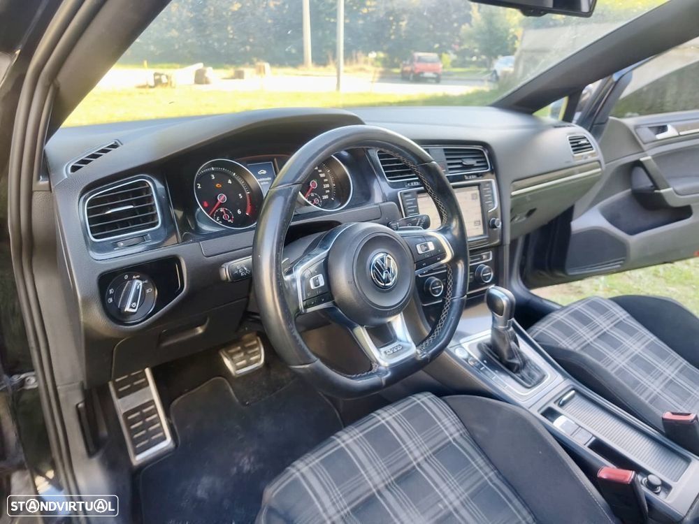 VW Golf 2.0 TDI GTD DSG - 17