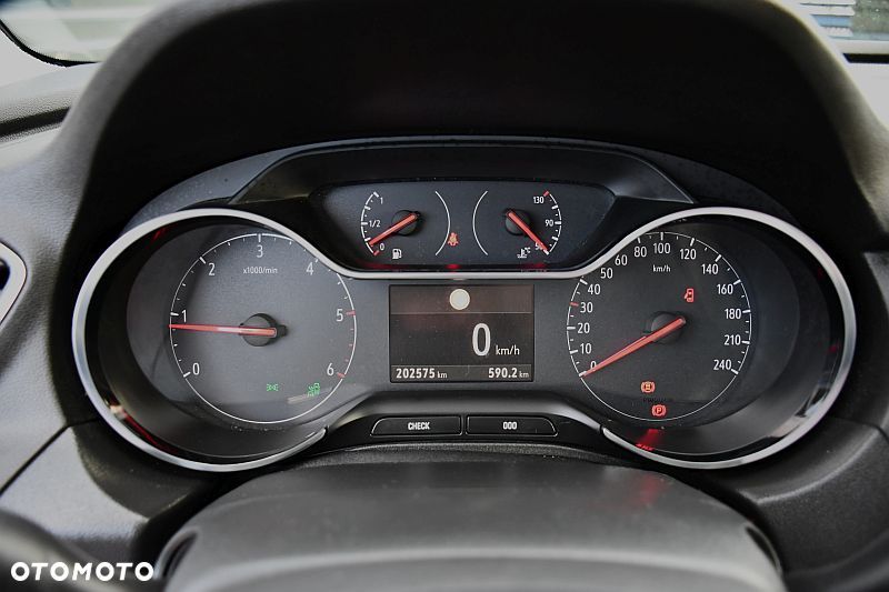 Opel Grandland X 1.6 D Start/Stop INNOVATION - 36