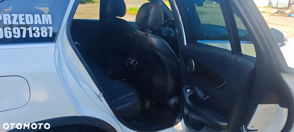 Mercedes-Benz GLC 300 4-Matic - 9