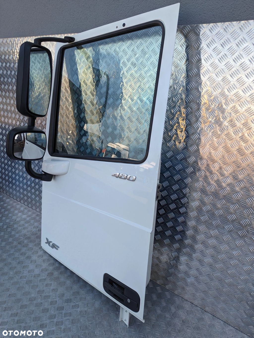 DRZWI KOMPLETNE LEWE DAF XF 106 LIFT - 3